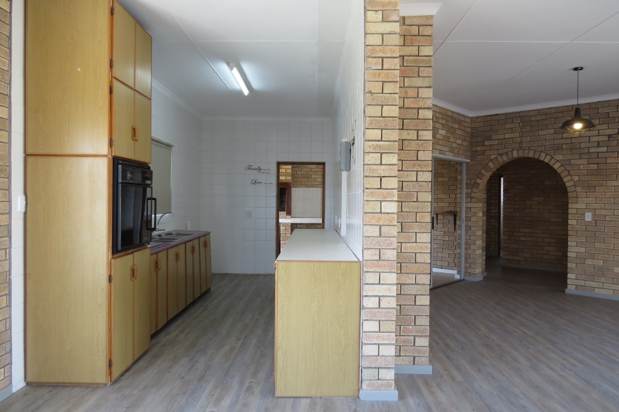 3 Bedroom Property for Sale in Stilbaai Wes Western Cape